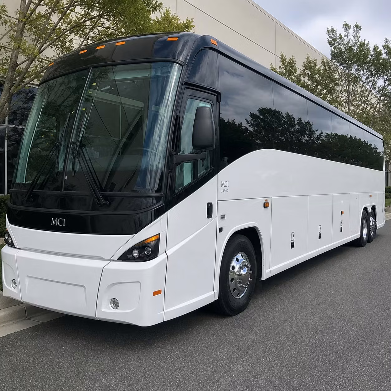 shuttling personnel to charlotte douglas international airport from concord
